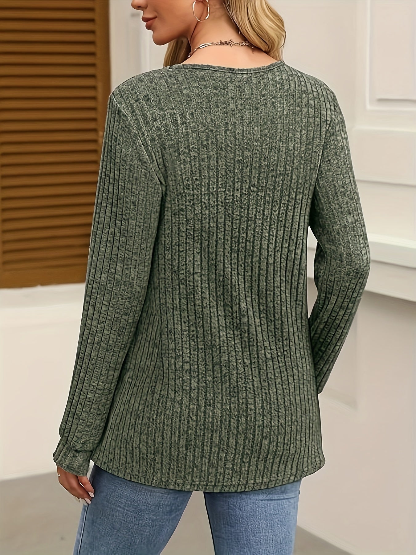 Carol | Elegant Fitted Button Knit Top