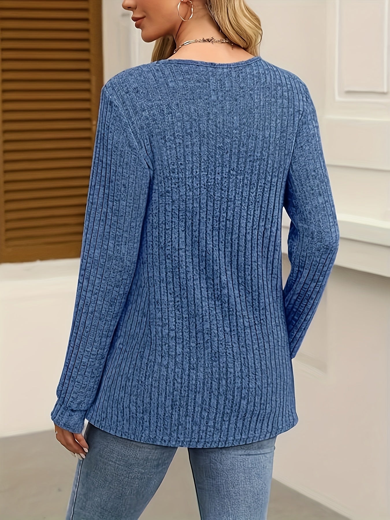 Carol | Elegant Fitted Button Knit Top